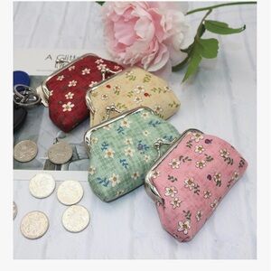 🆕 8Pcs Small Canvas Little Daisy Coin Purses Present Bag with Clasp Kiss Lock